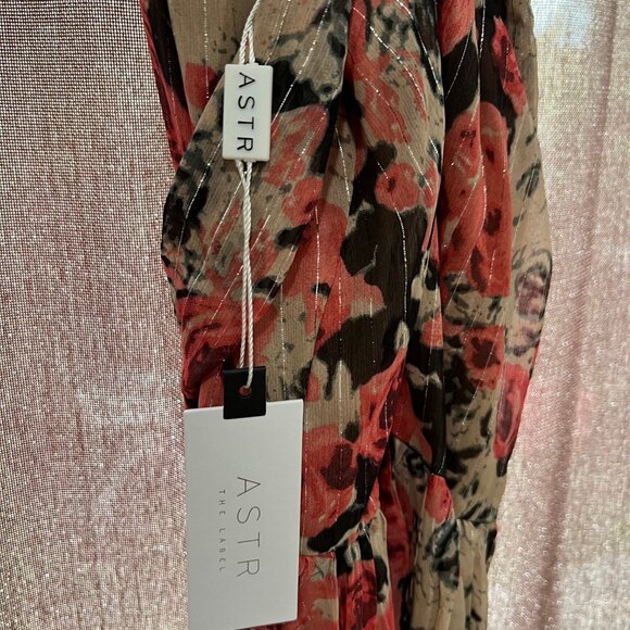 ASTR Eartha Floral Maxi Dress - Picture 8 of 9